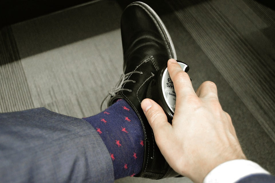 Things to Consider When Choosing Dress Socks for a Suit