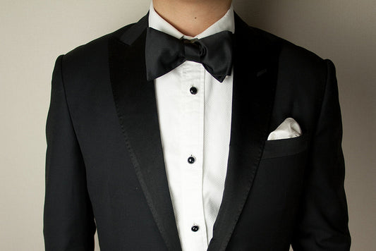 Should I Wear an Undershirt with My Suit?
