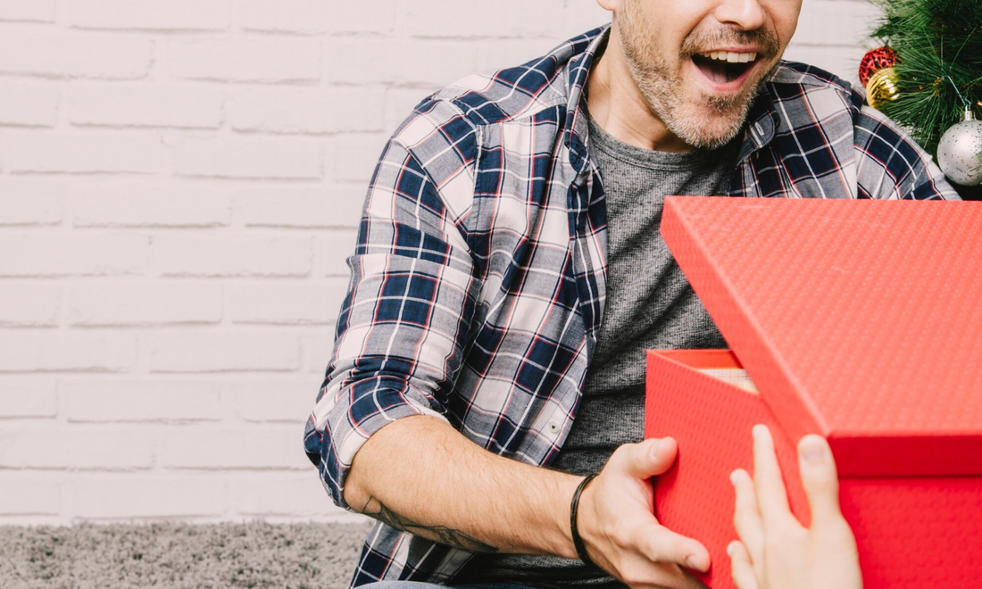 Top 6 Christmas Presents to Give to your Dad – StudioSuits