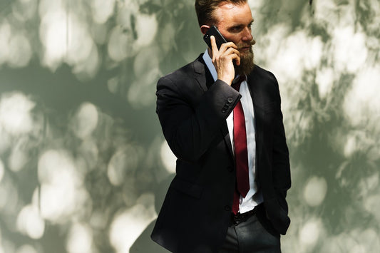 10 Mistakes to Avoid When Choosing a Men's Dress Shirt