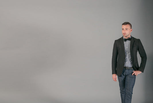 How to Wear a Suit Jacket With Jeans