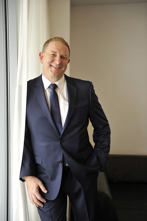 10 Frequently Overlooked Rules of Wearing a Suit