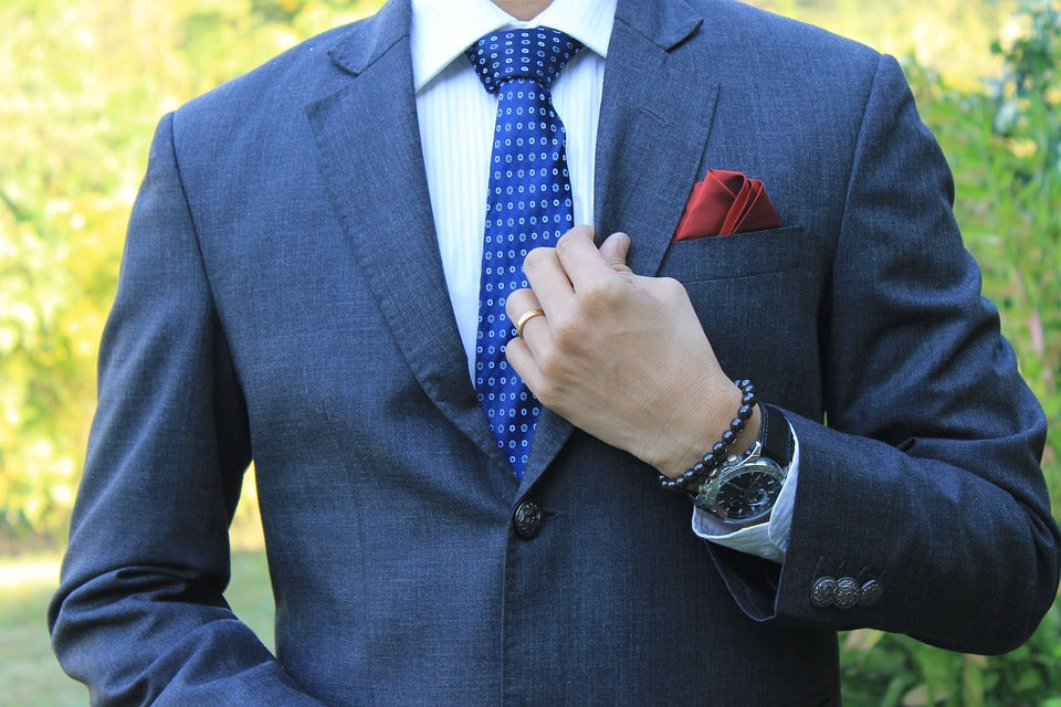 7 Suit Tips to Make You Look Taller